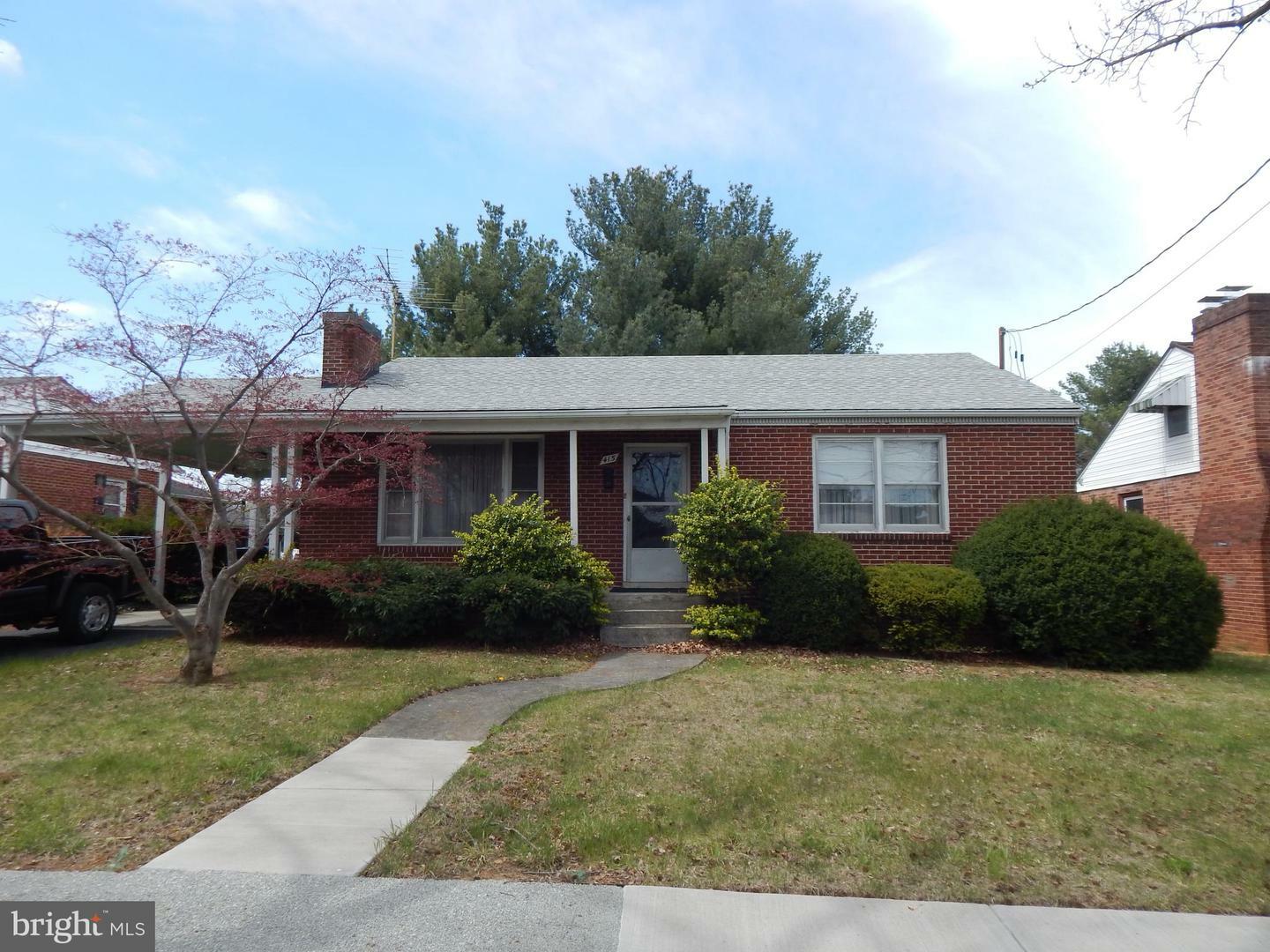 Property Photo:  415 Fairview Avenue  VA 22601 