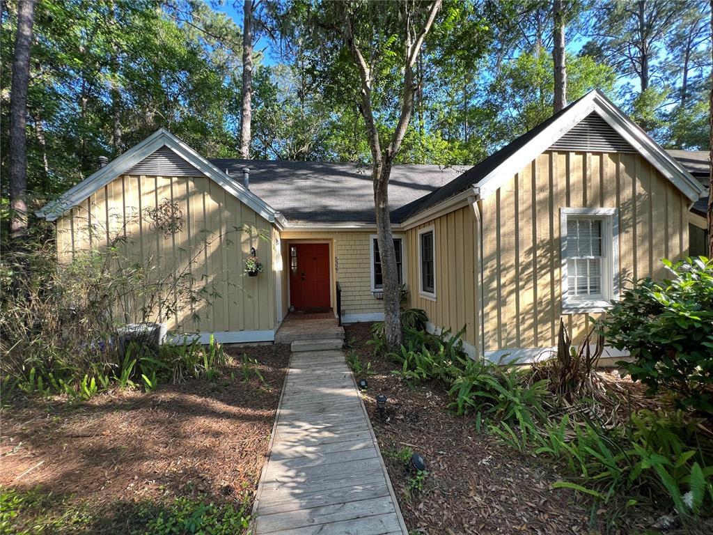Property Photo: 5327 SW 88th Court FL 32608