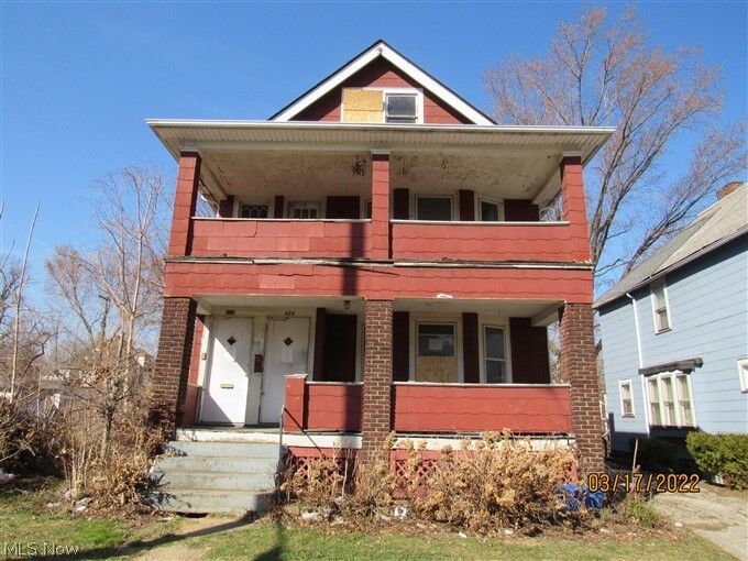 Property Photo: 672 E 128th Street OH 44108