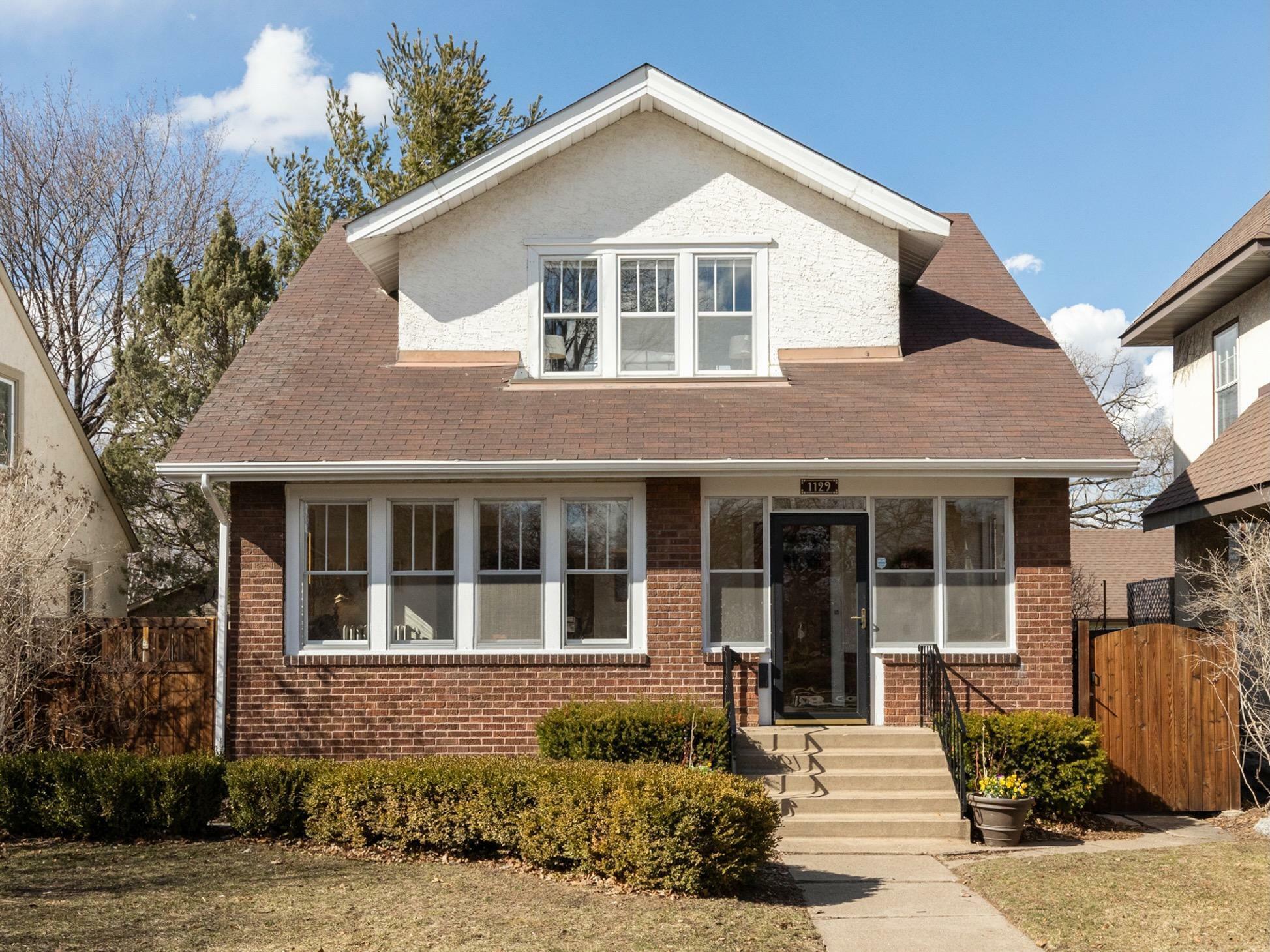 Property Photo:  1129 Osceola Avenue  MN 55105 