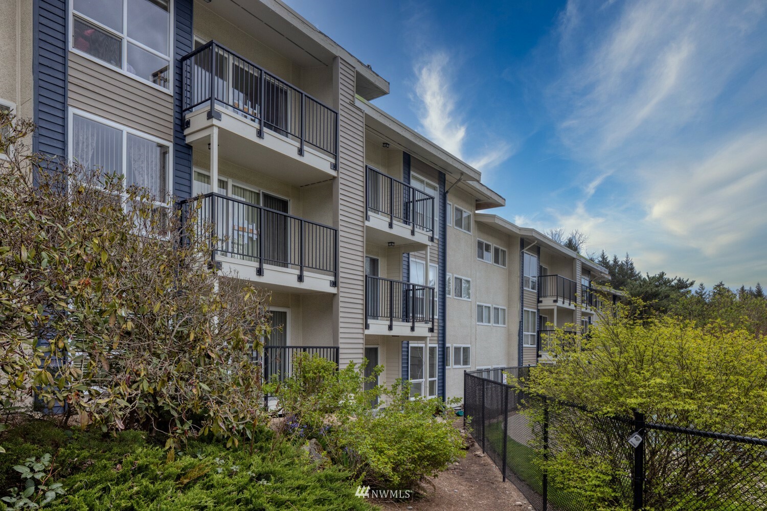Property Photo: 12701 NE 9th Place D111 WA 98005