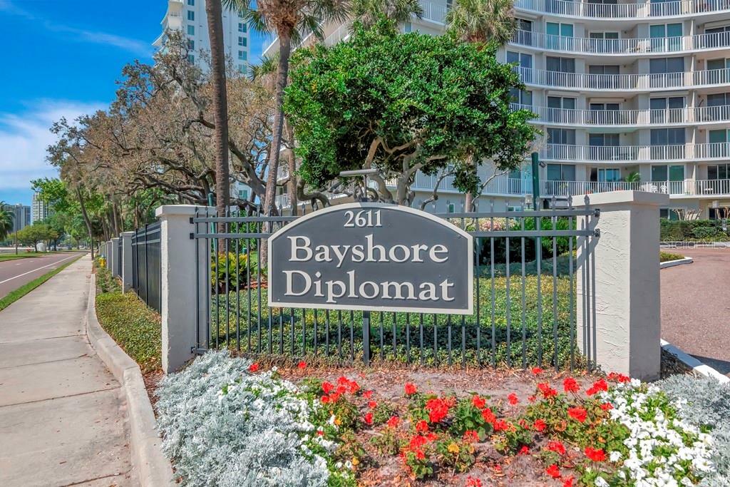 Property Photo:  2611 Bayshore Boulevard 207  FL 33629 