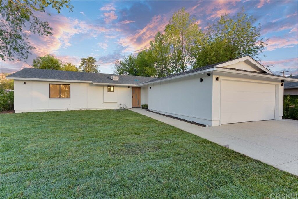 Property Photo: 24057 Sylvan Street CA 91367