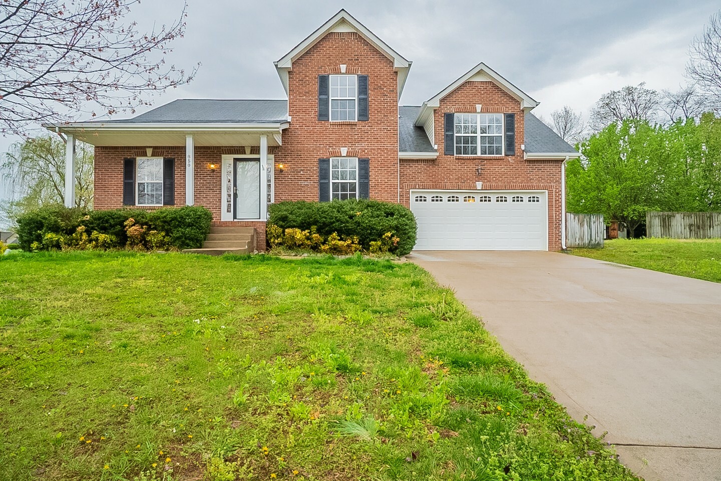 Property Photo:  850 Brick Ct  TN 37010 