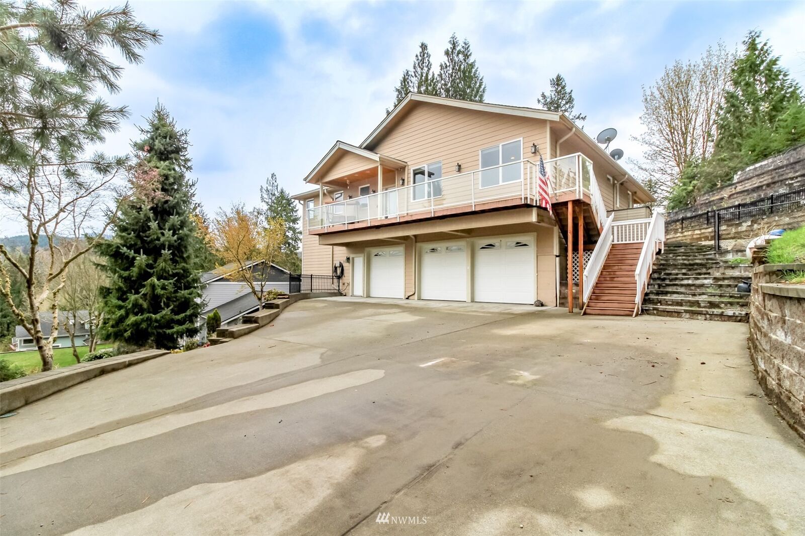 Property Photo: 16610 230th Street E WA 98338