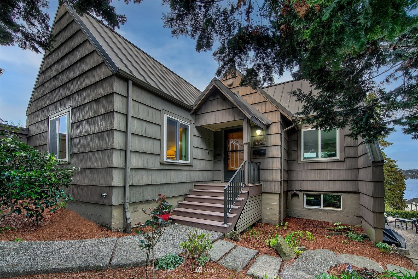 Property Photo:  1532 35th Avenue S  WA 98144