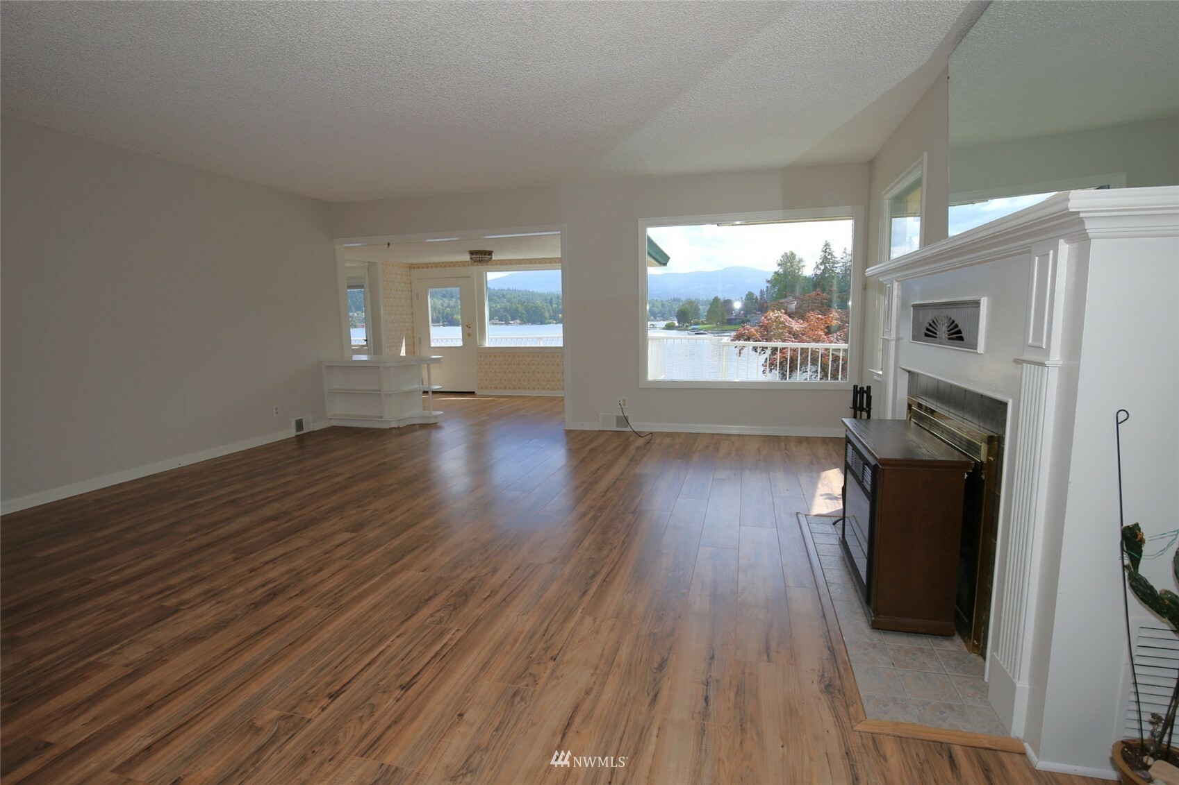 Property Photo:  1614 Euclid Avenue  WA 98229 