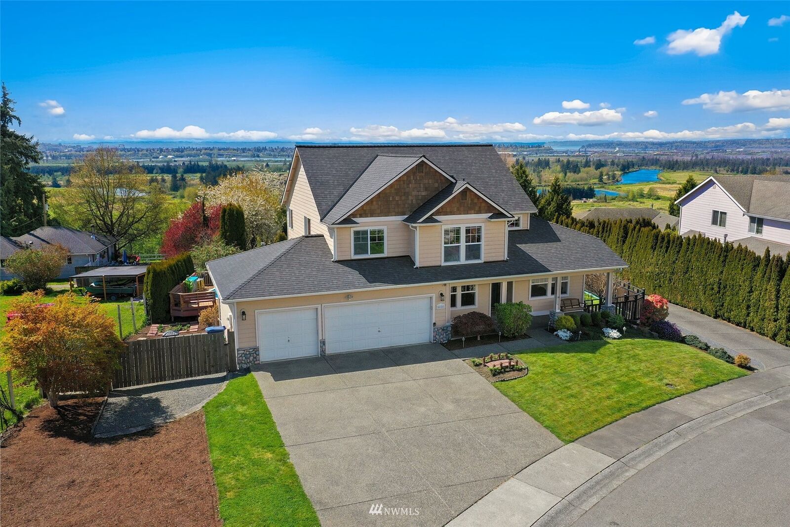 Property Photo:  8020 3rd Street NE  WA 98258 