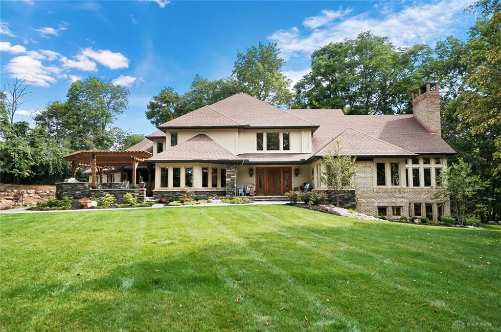 Property Photo: 1531 Shore Woods Drive OH 45459