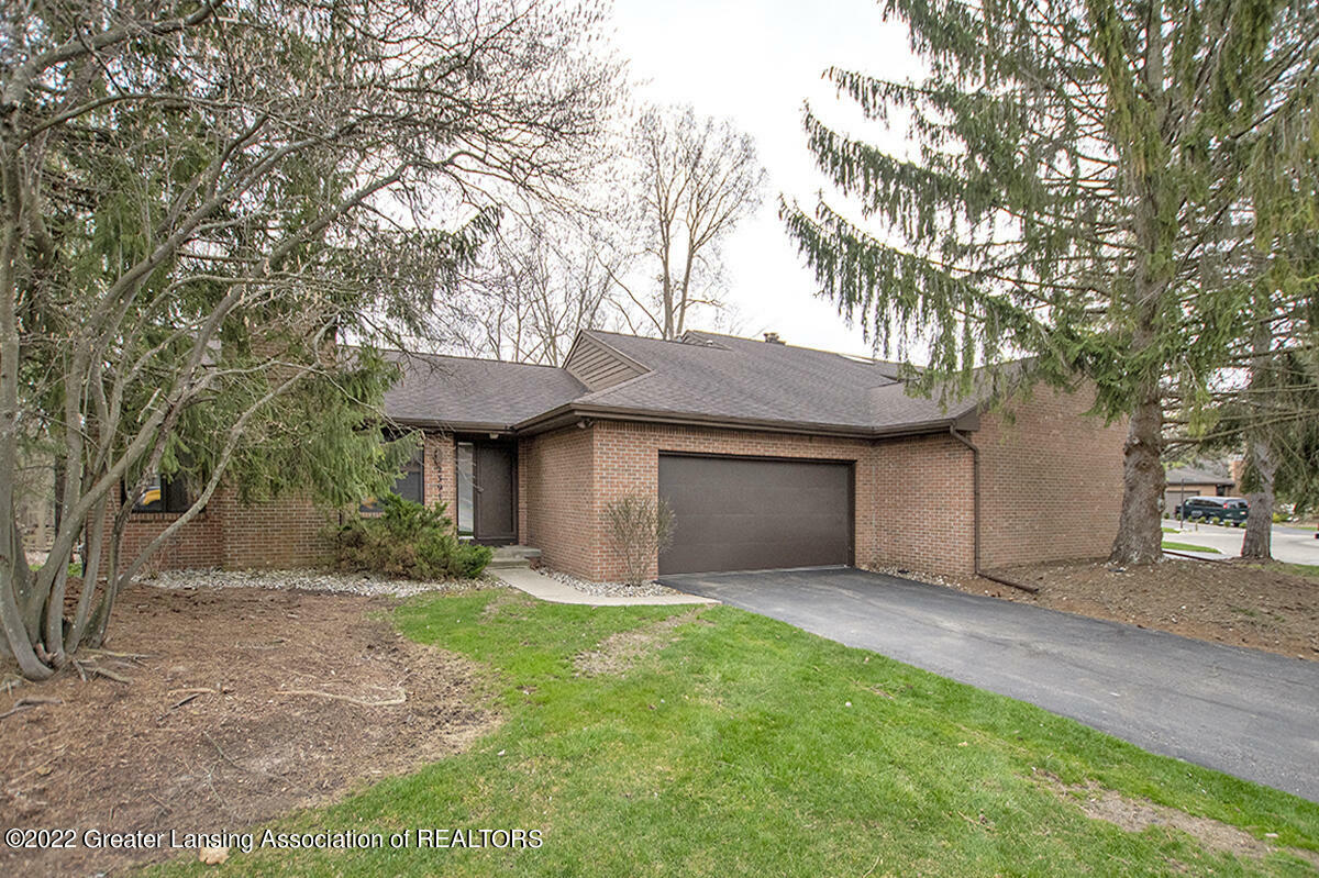 Property Photo:  2391 Emerald Forest Circle  MI 48823 