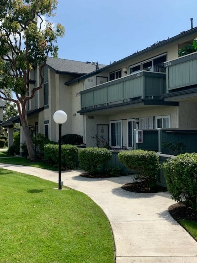 Property Photo:  18272 Parkview Lane 203  CA 92648 