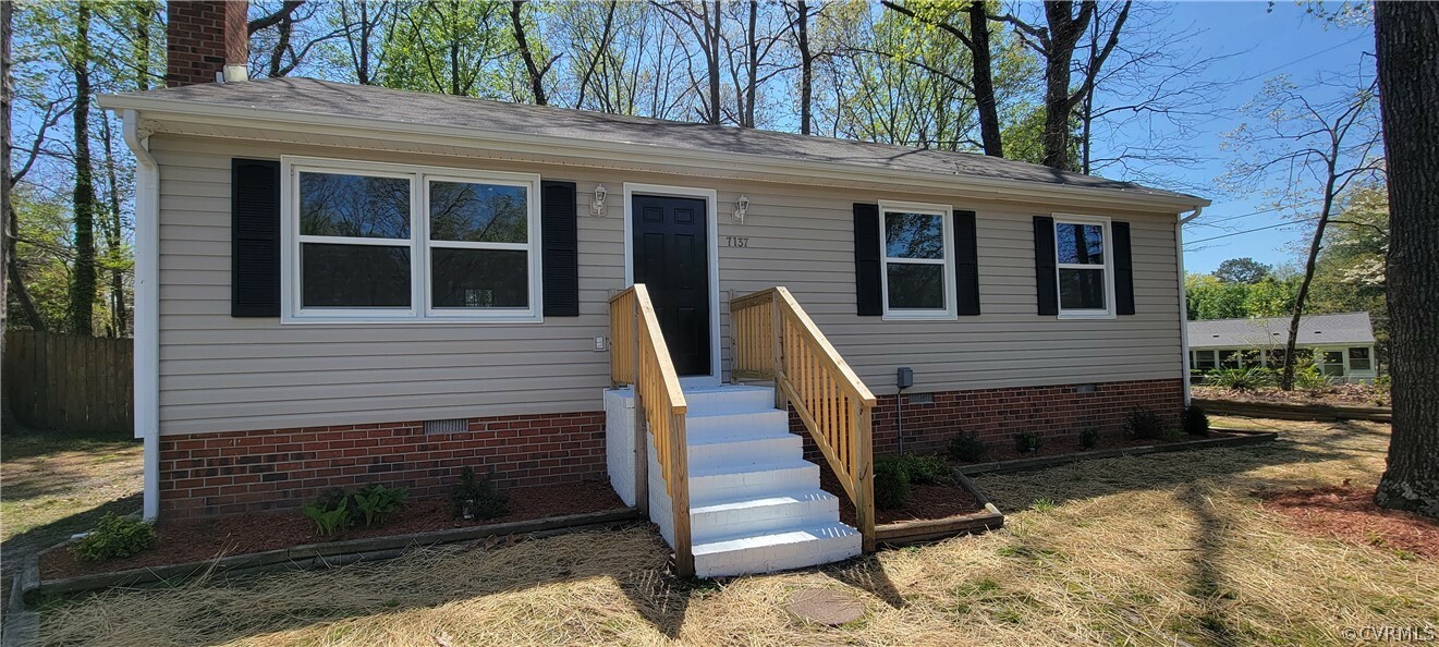 Property Photo:  7137 Lilac Lane  VA 23111 