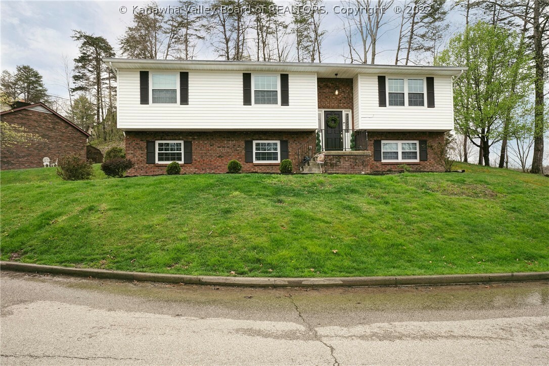 Property Photo:  145 Ruthlawn Drive  WV 25309 