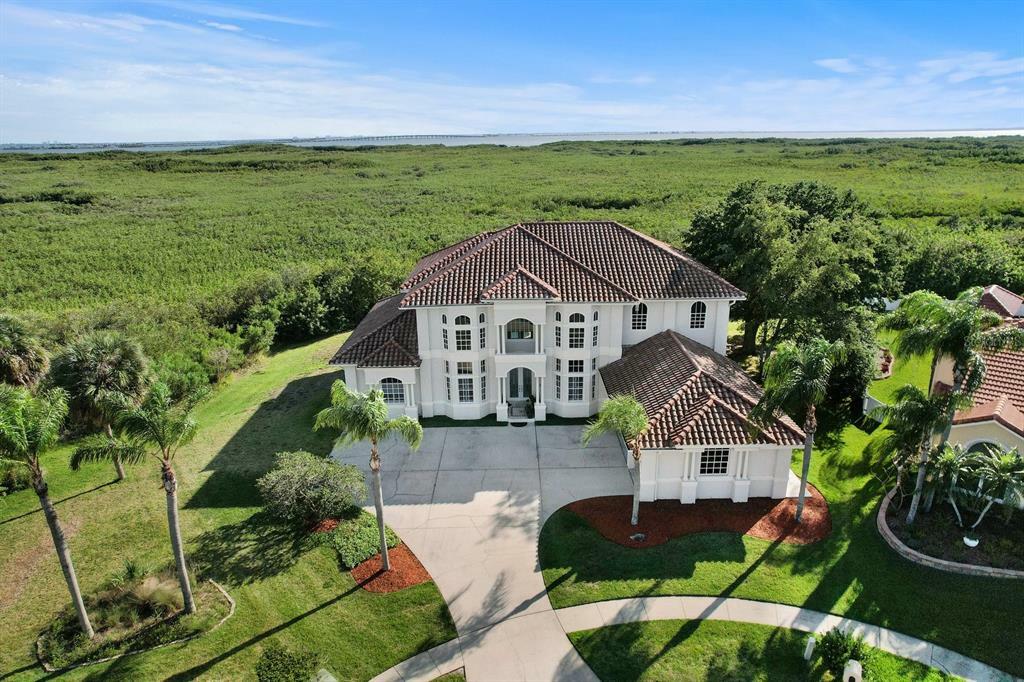 Property Photo: 10307 Manta Way FL 33615