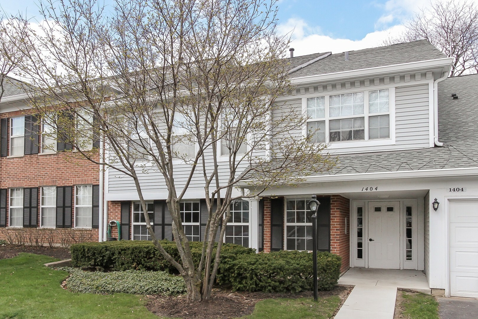 Property Photo: 1404 Apple Court A IL 60056