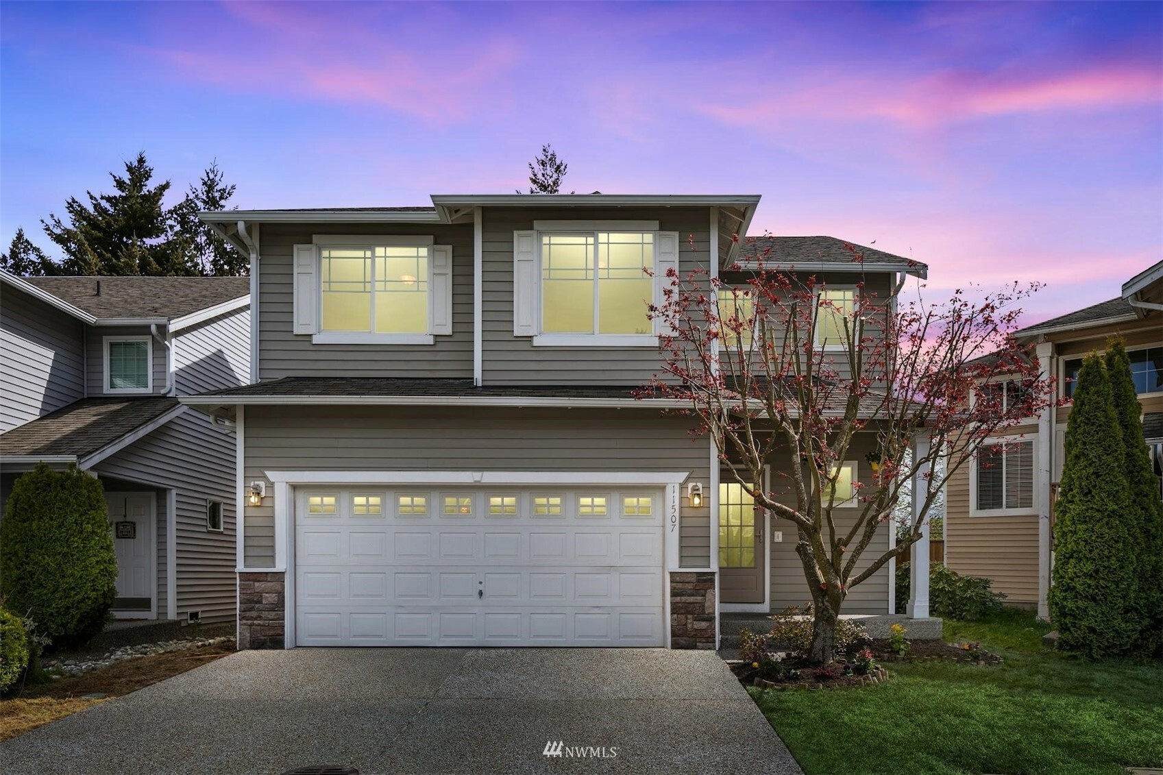Property Photo: 11507 23rd Avenue W 11 WA 98204