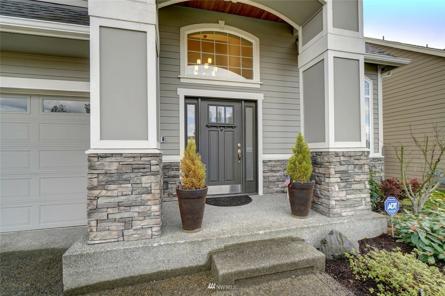 Property Photo: 11637 SE 318th Court WA 98092