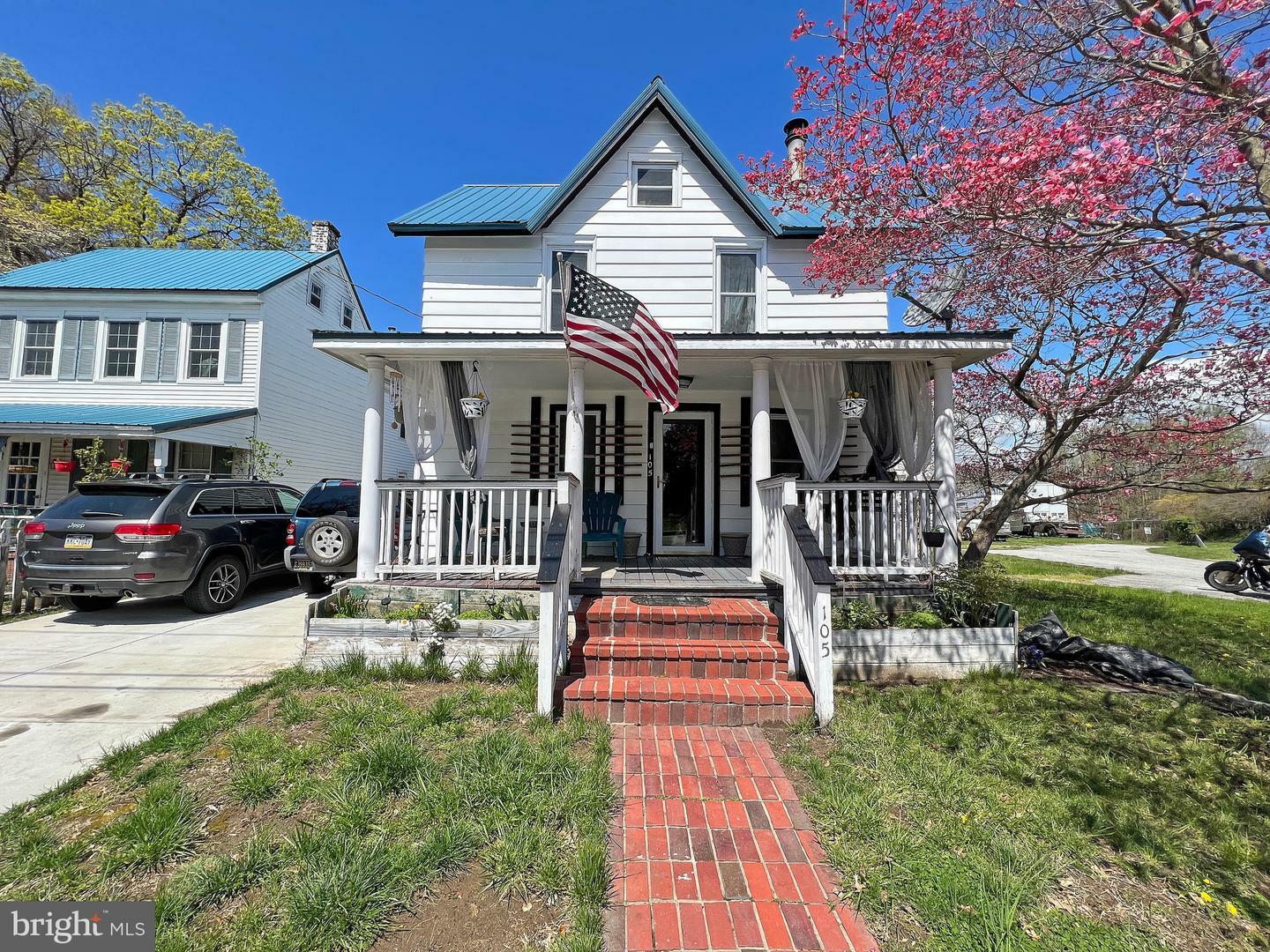 Property Photo:  105 Blackbird Forest Road  DE 19734 