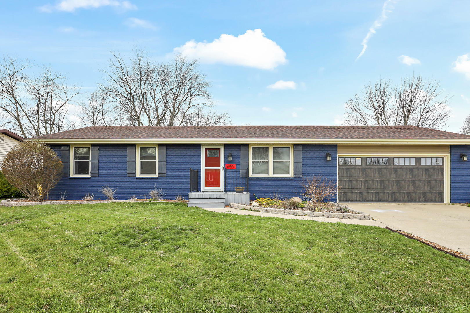 Property Photo:  650 Independence Drive  IL 60914 