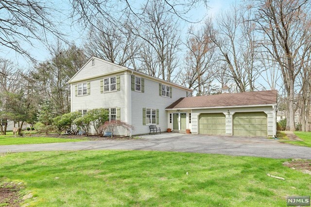 Property Photo: 92 Huff Terrace NJ 07458