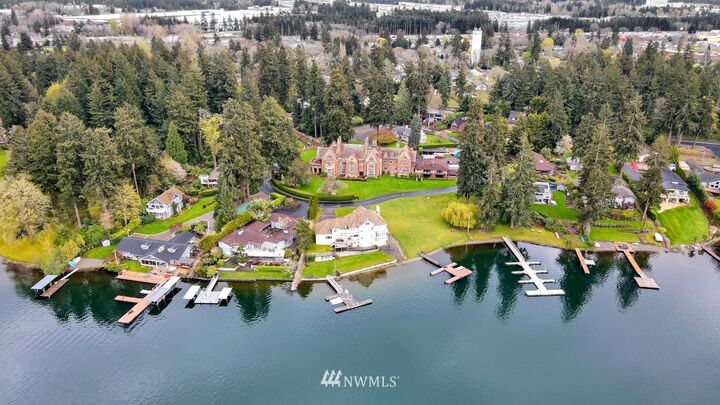 Property Photo:  2 Thornewood Lane SW  WA 98498 