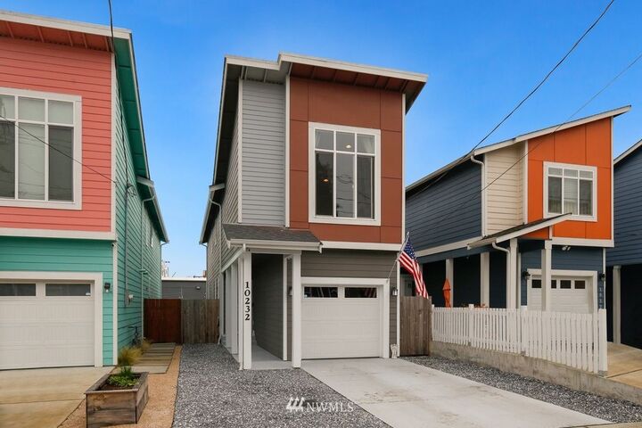 10232 17th Avenue SW  Seattle WA 98146 photo