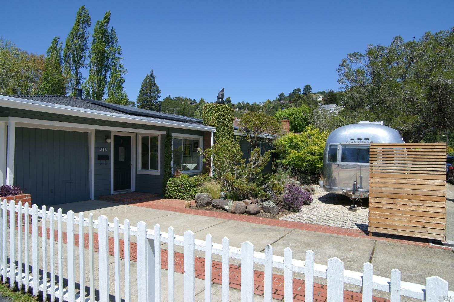 Property Photo:  316 Ross Drive  CA 94941 