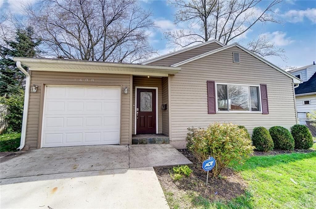 Property Photo: 1608 Forrer Boulevard OH 45420