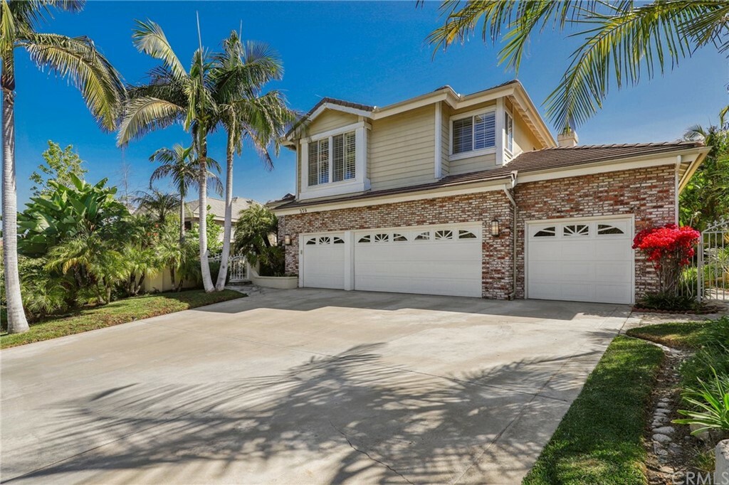 Property Photo:  270 S Willowcreek Lane  CA 92808 