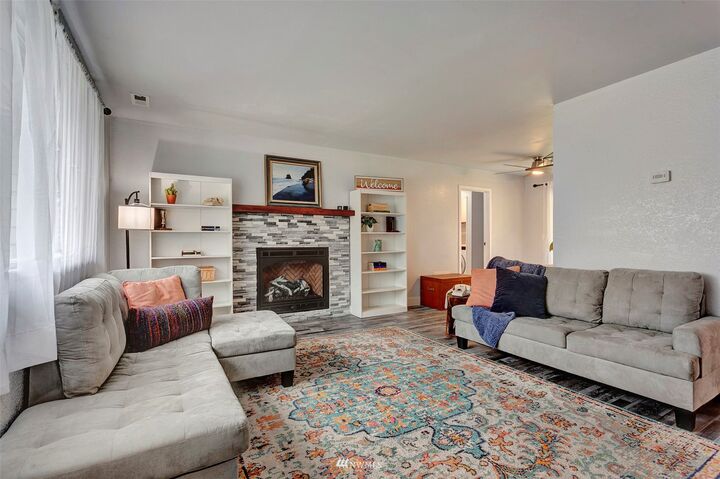 Property Photo: 6415 20th Drive NE WA 98271