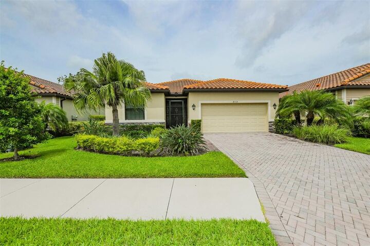 Property Photo: 8152 36th Street E FL 34243
