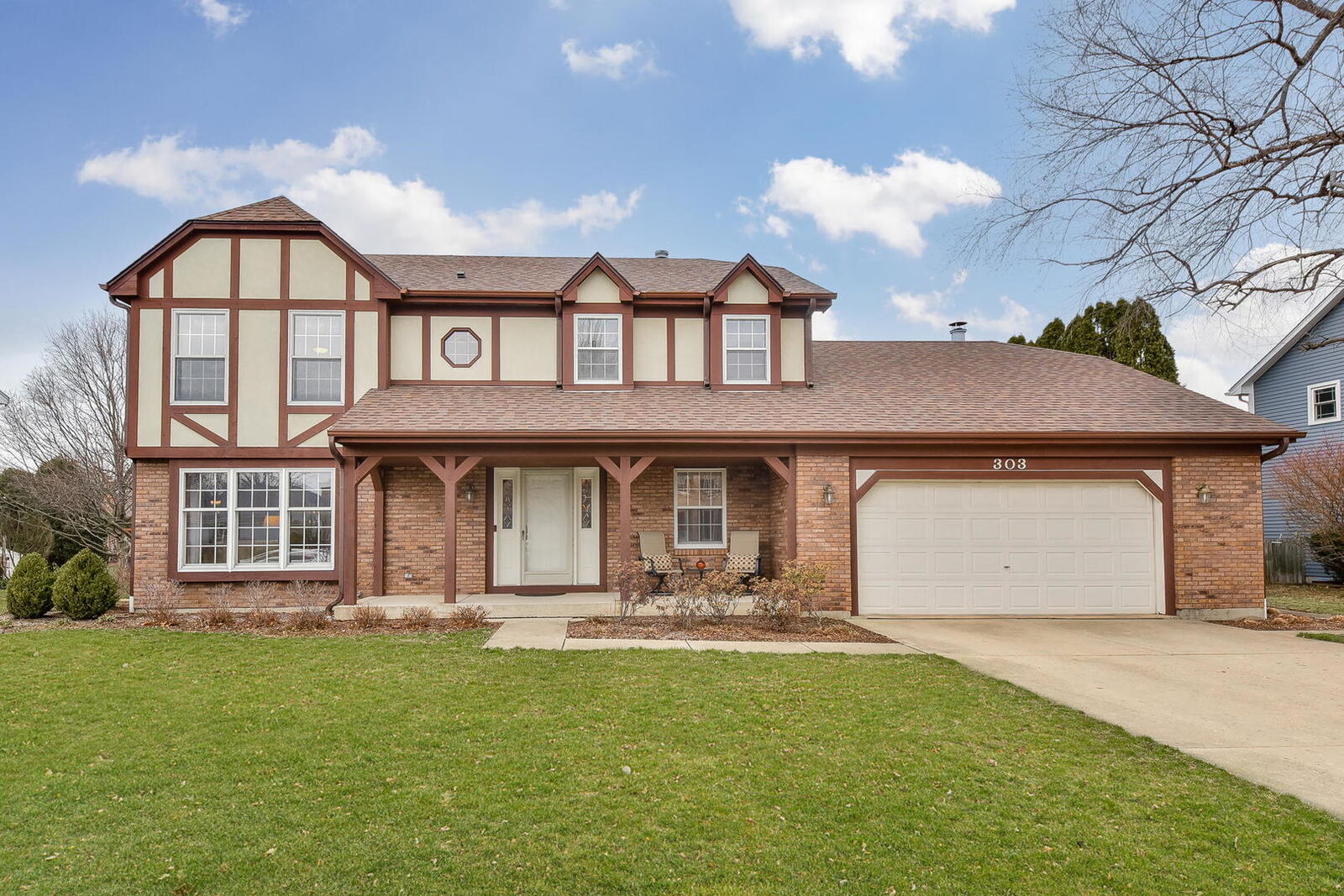 Property Photo: 303 Lombardy Lane IL 60543