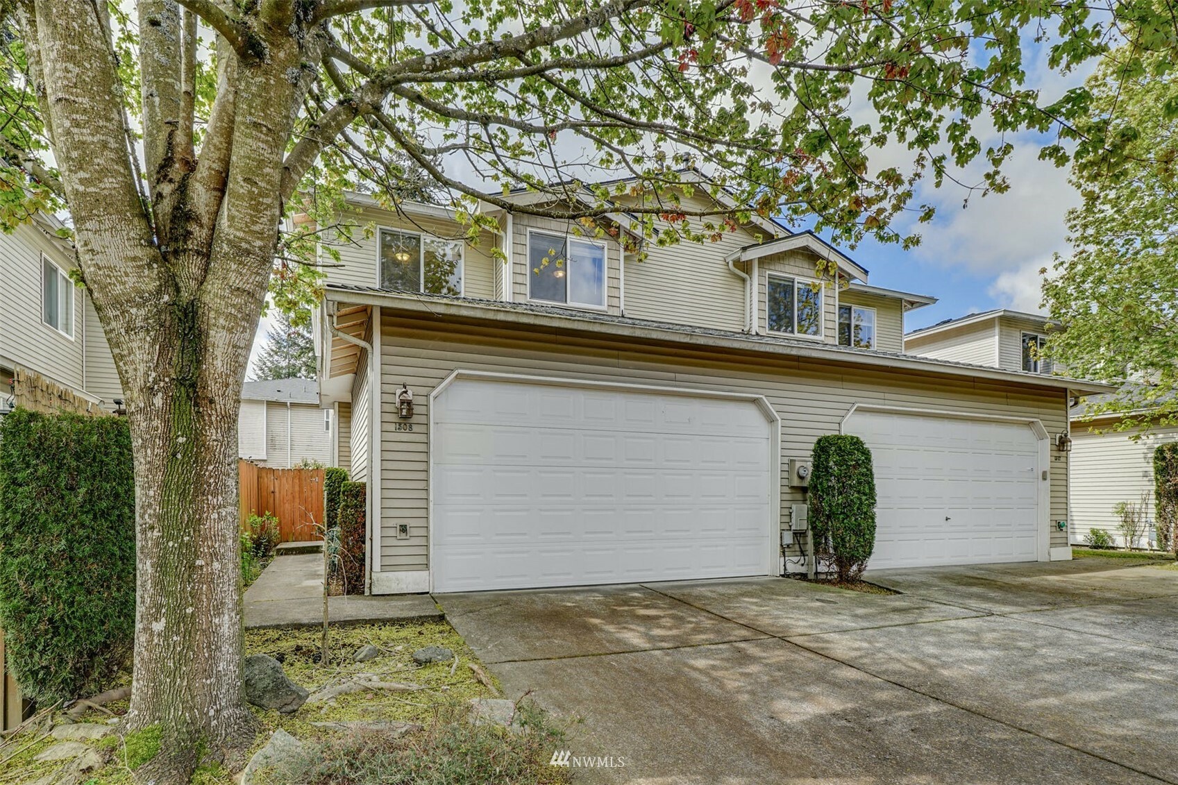 Property Photo: 1508 121st Street SW WA 98204