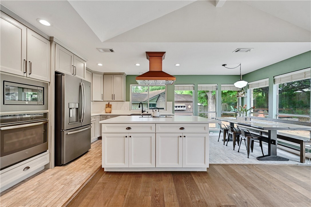 Property Photo:  7106 Whispering Creek Court  TX 78736 