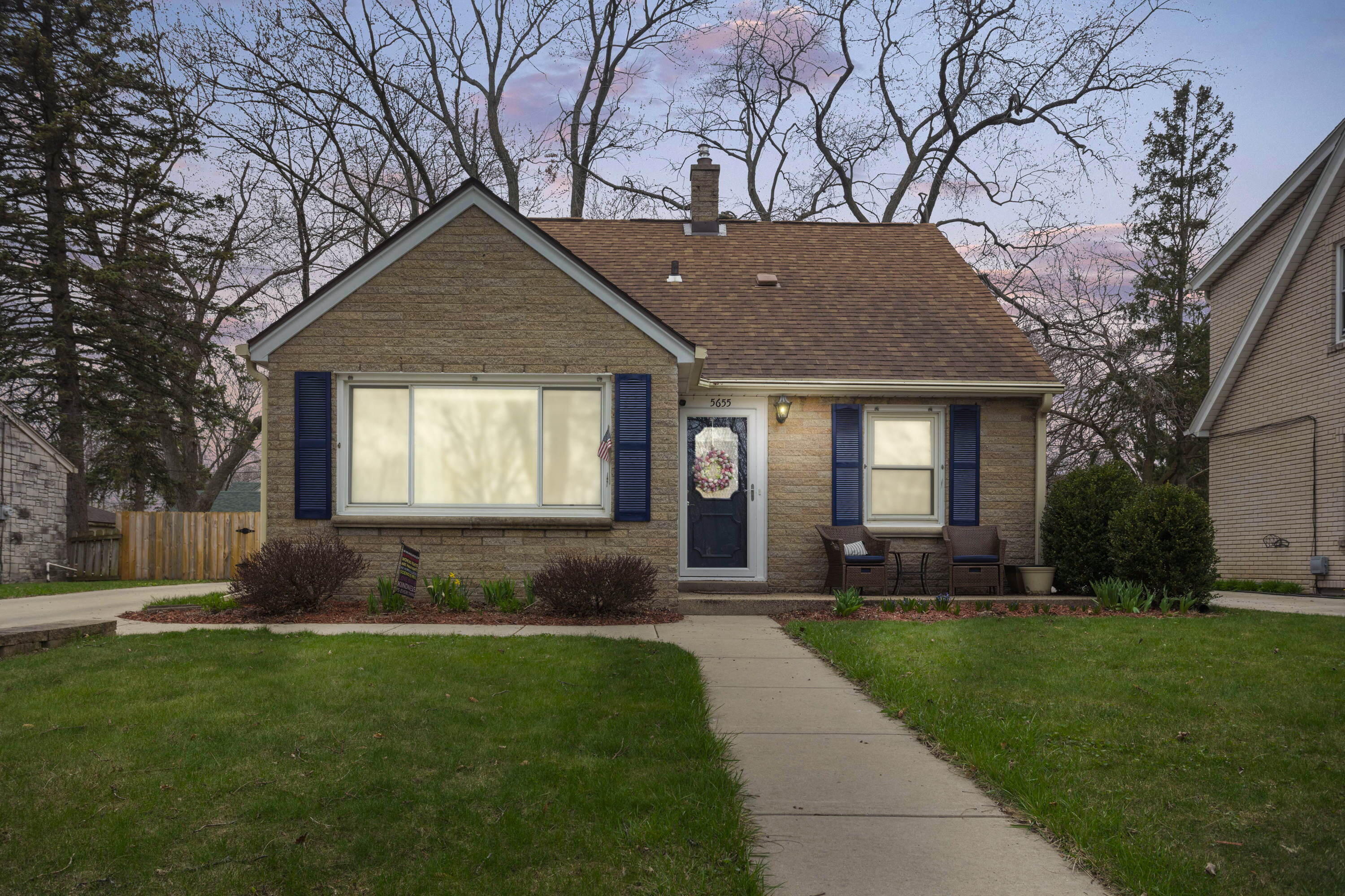 Property Photo: 5655 N Crestwood Blvd WI 53209