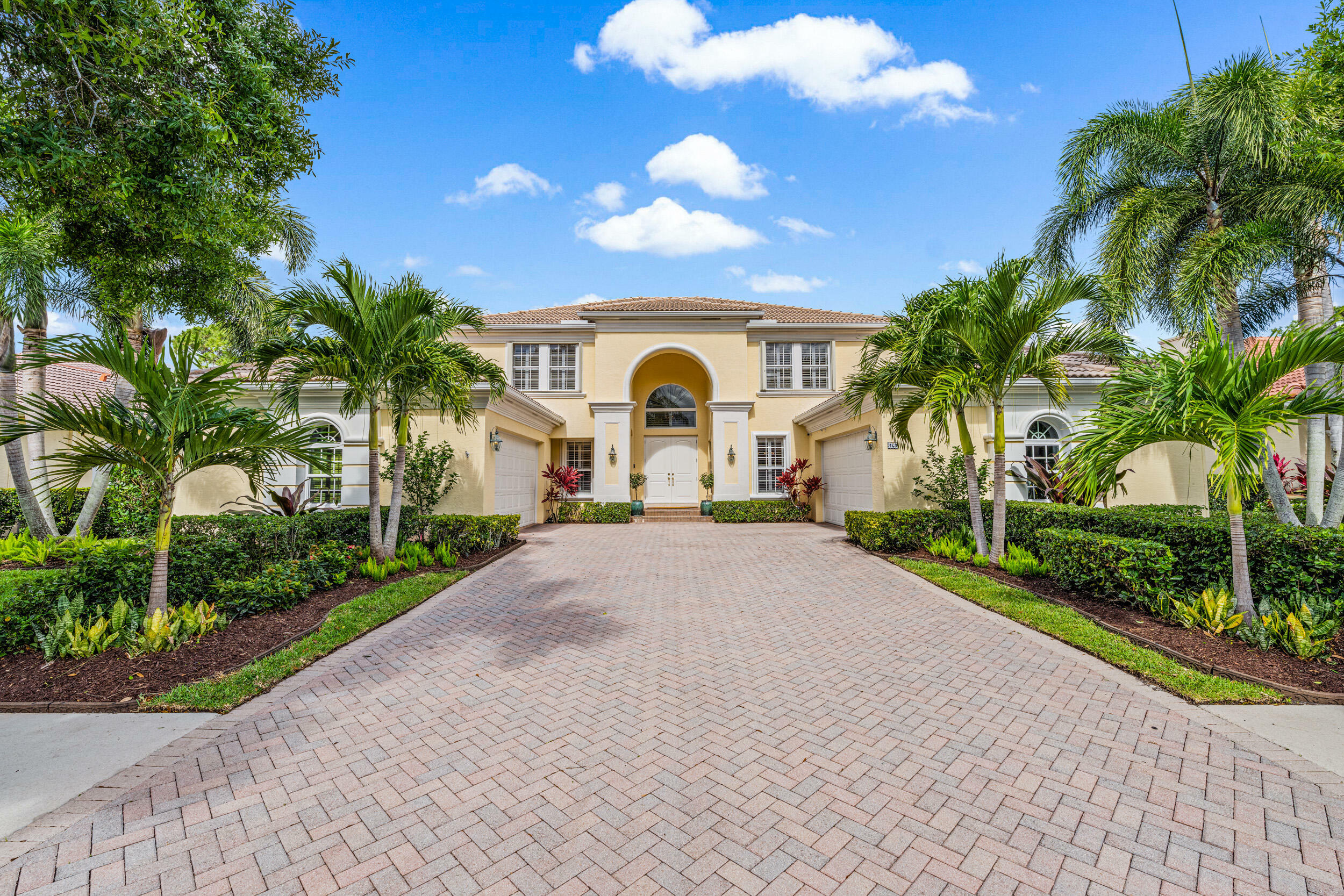 Property Photo:  143 Mystic Lane  FL 33458 