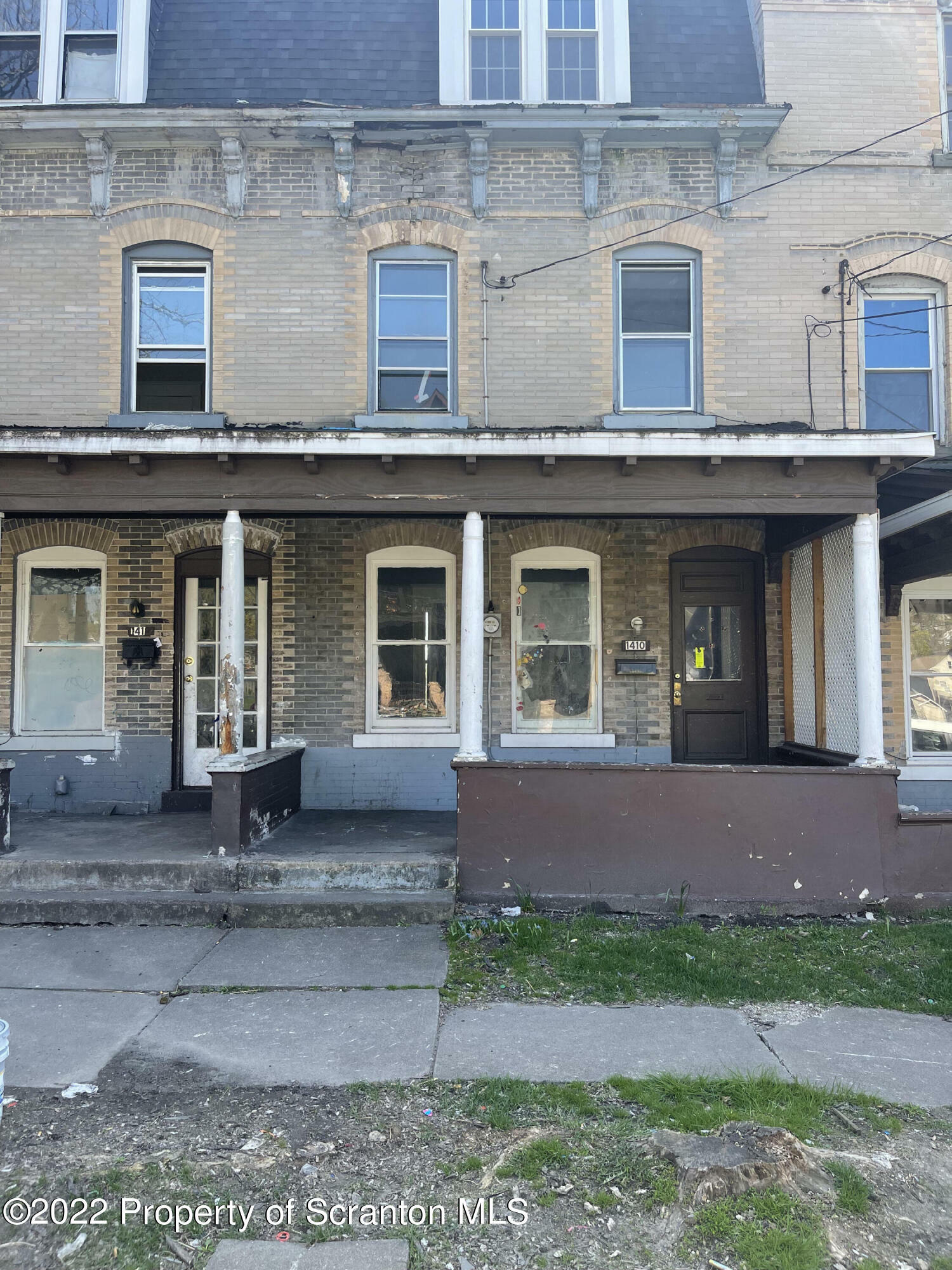 Property Photo:  1410 Linden St  PA 18510 