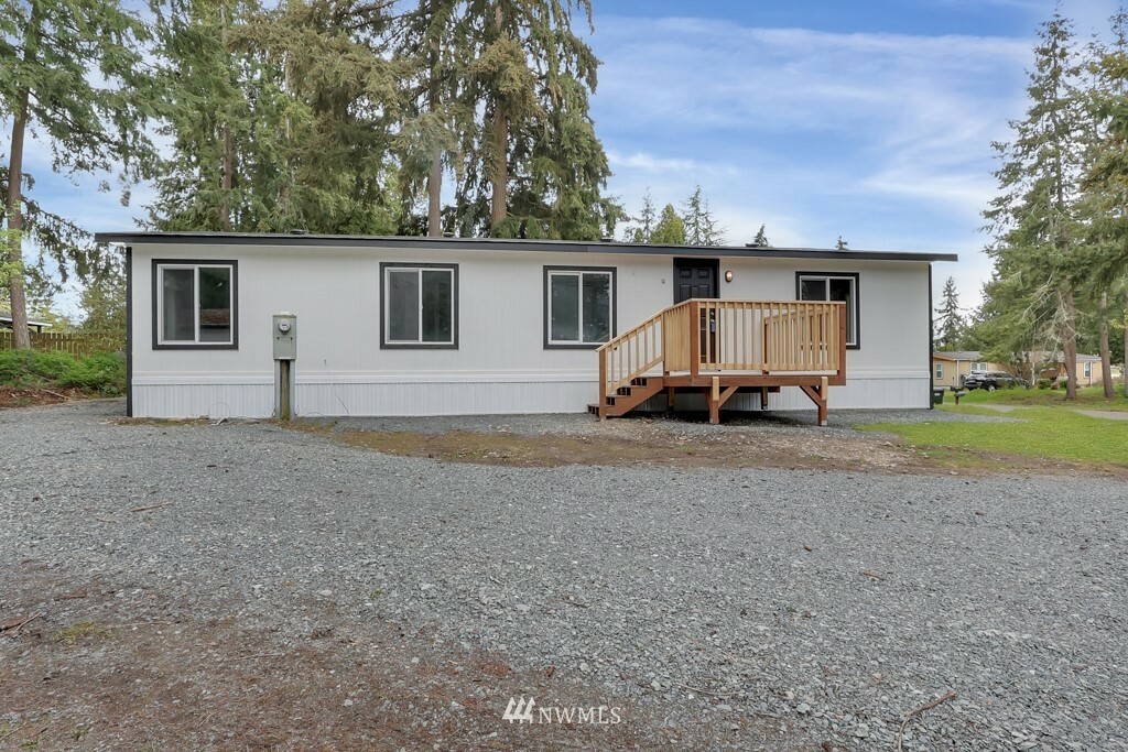 Property Photo: 23213 48th Avenue Ct E WA 98387
