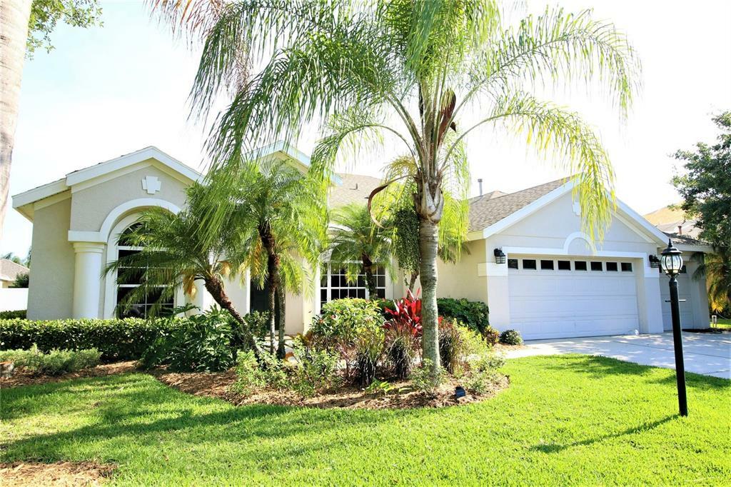 Property Photo:  7610 Heyward Circle  FL 34201 