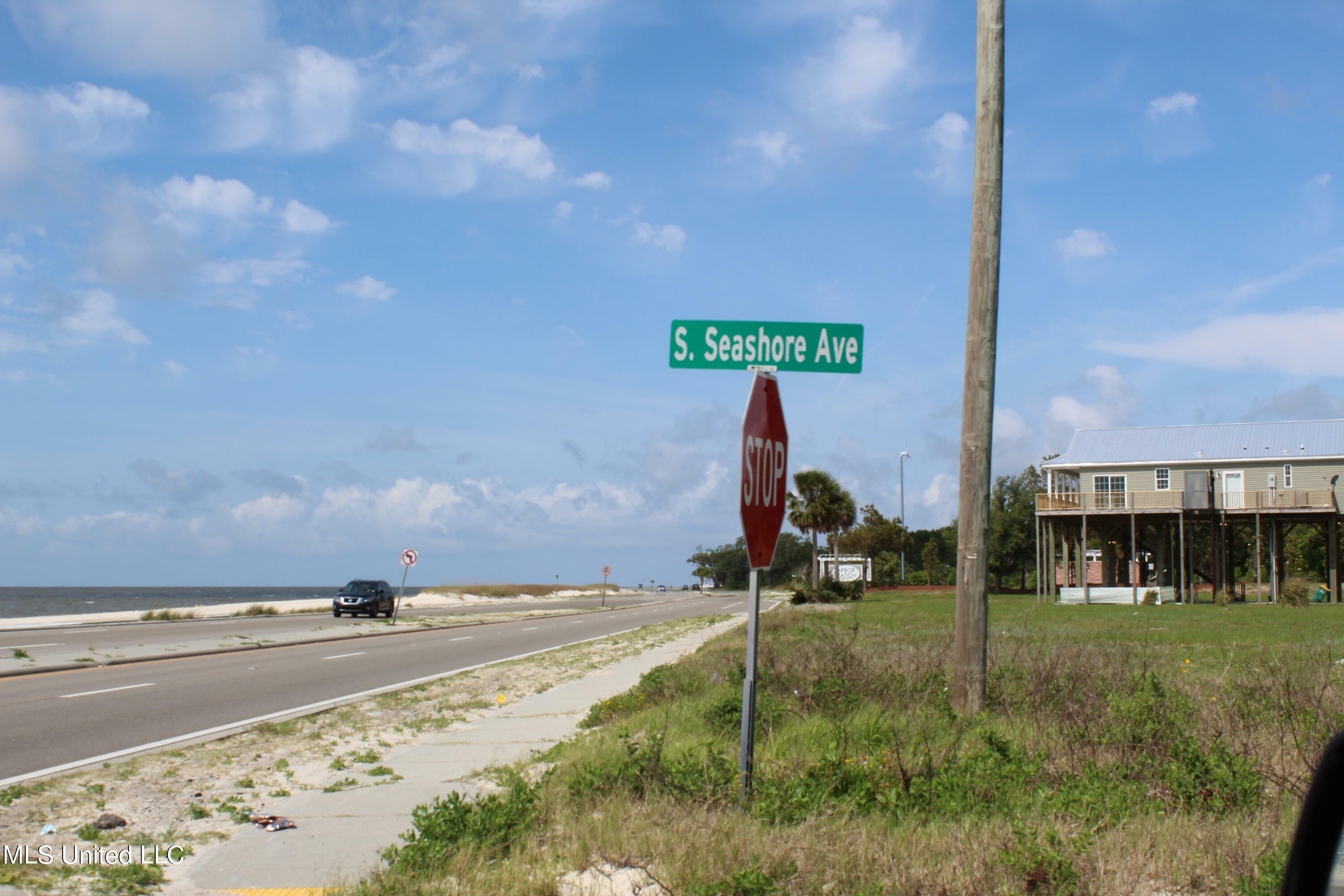 Property Photo:  310 S Seashore Avenue  MS 39560 