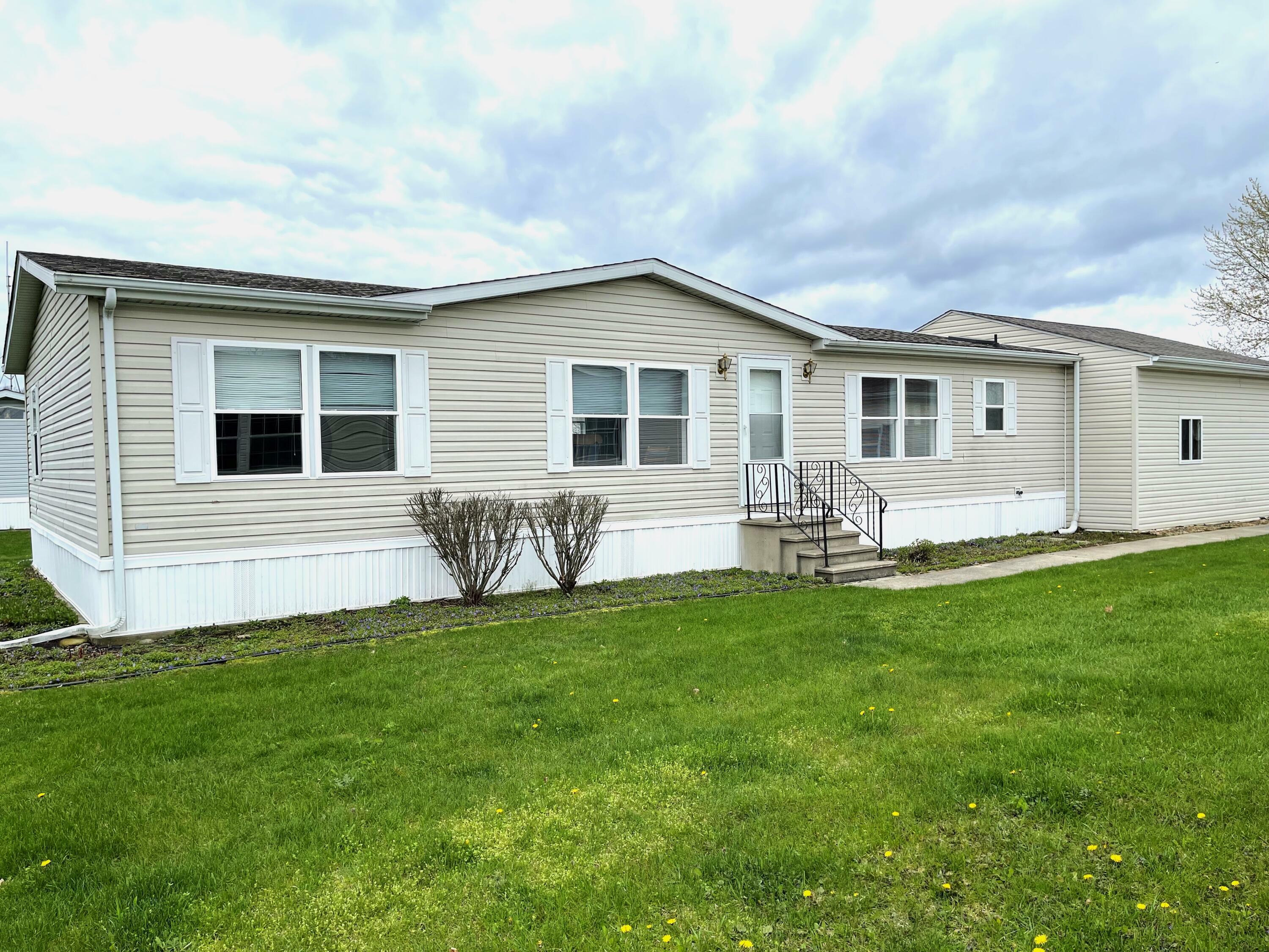 Property Photo:  1367 John Ross Drive  MI 49009 