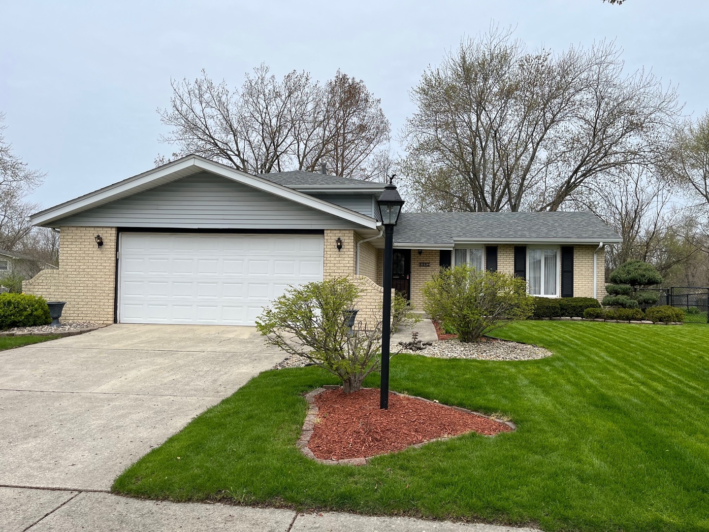 Property Photo: 4842 Bruce Drive IL 60471