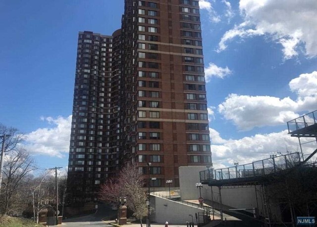 Property Photo: 100 Old Palisade Road 2403 NJ 07024