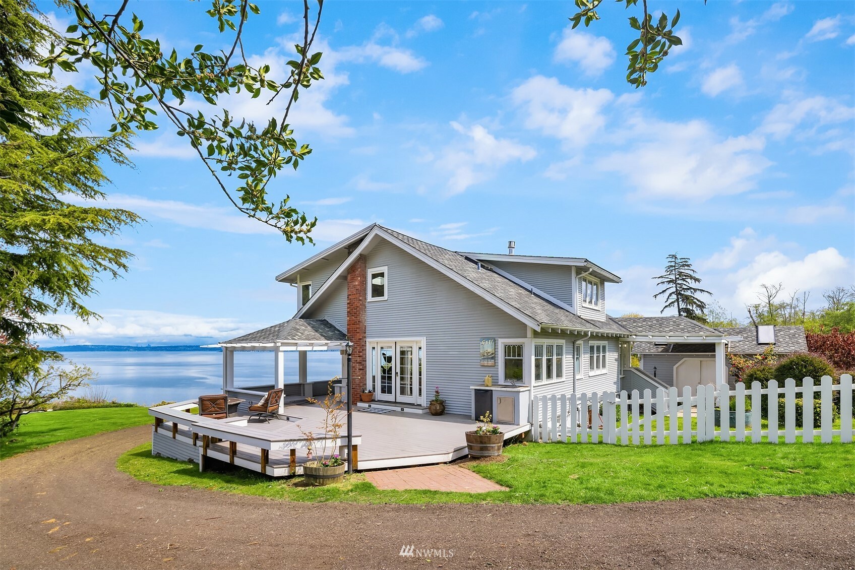 Property Photo:  23007 64th Avenue SW  WA 98070 