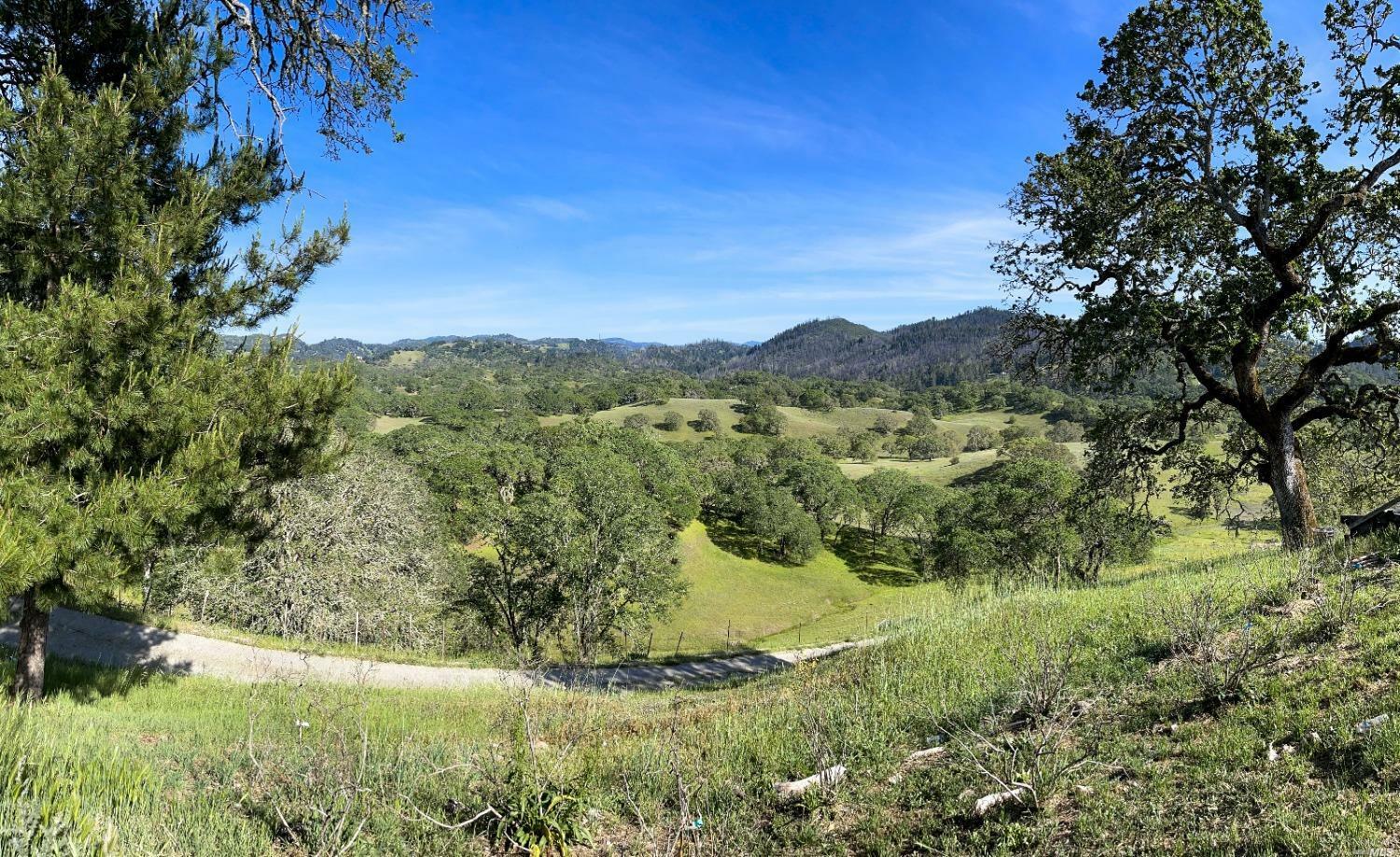 Property Photo:  2609 Porter Creek Road  CA 95404 