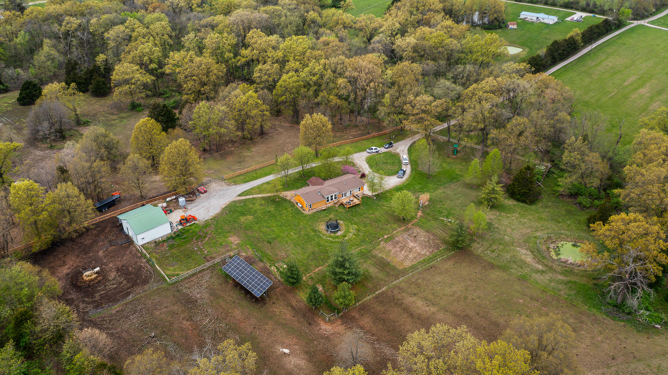 Property Photo:  4846 Columbine Road  MO 65231 