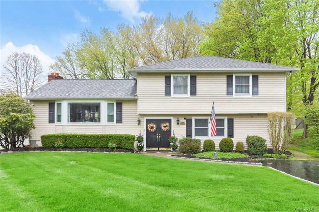 Property Photo:  1338 Walter Road  NY 10598 