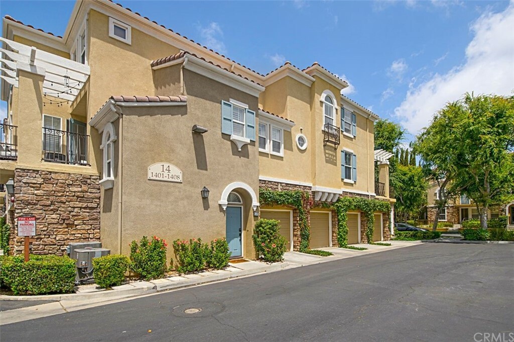 Property Photo:  1406 Terra Bella  CA 92602 