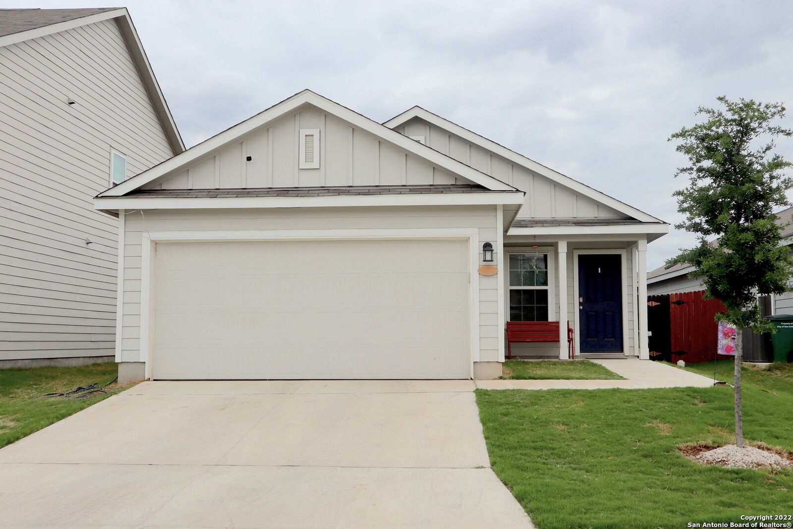 Property Photo: 4235 Mesa Cove TX 78237