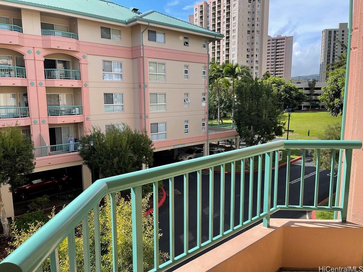 Property Photo: 1080 Ala Napunani Street 216 HI 96818